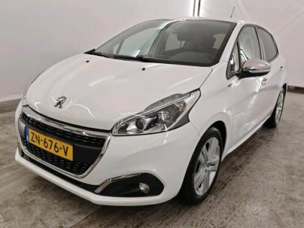 Peugeot 208 1.2 PureTech Signature 2019 - voorkant