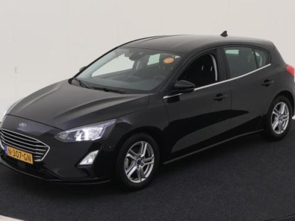 Ford Focus 1.0 EcoBoost Trend Edition Business 2021 - voorkant