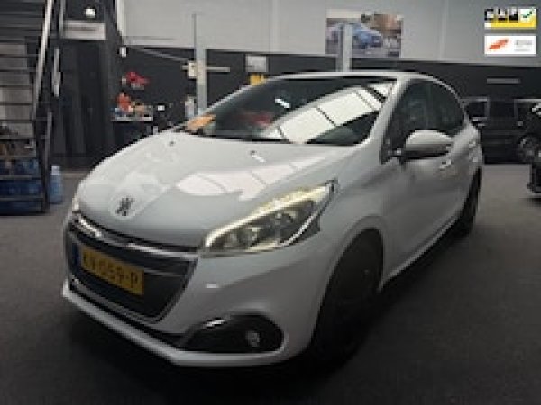 Peugeot 208 1.2 PureTech Blue Lion 2016 - voorkant