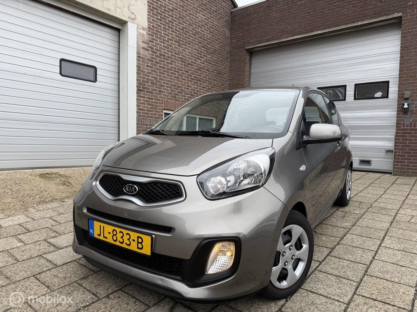 Kia Picanto 1.0 CVVT Airco 2011 - voorkant
