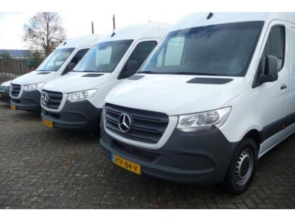 Mercedes-Benz Sprinter 315 1.9 CDI L2H2 2023 - voorkant