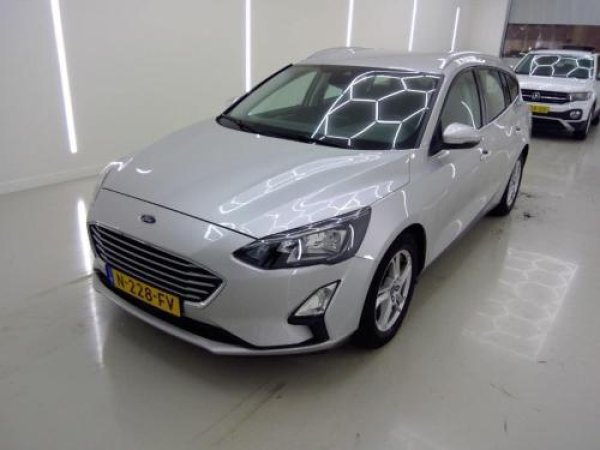 Ford Focus 1.0 EcoBoost Hybrid Trend Edition Business 2021 - voorkant