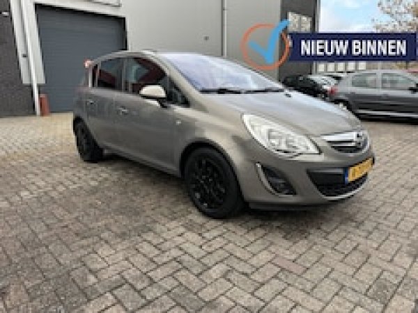Opel Corsa 1.2 EcoFlex Selection 2011 - voorkant