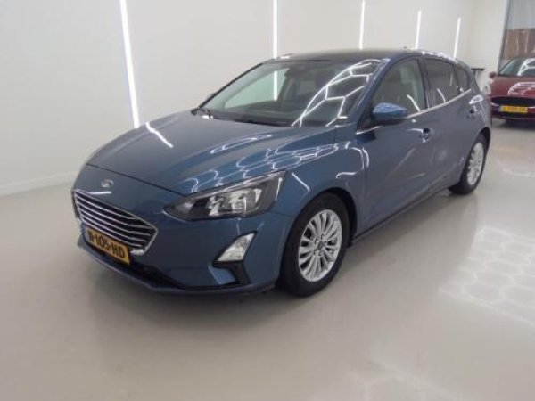 Ford Focus 1.0 EcoBoost Hybrid Titanium X Business 2021 - voorkant