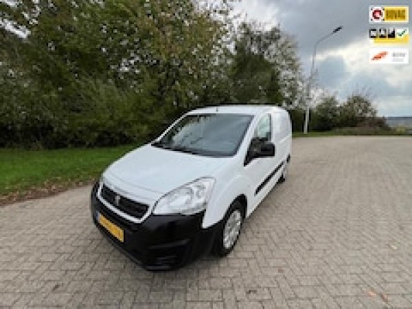 Foto van Peugeot Partner