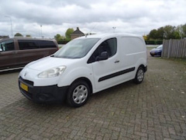 Foto van Peugeot Partner