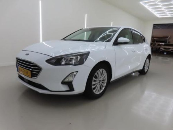 Ford Focus 1.0 EcoBoost Hybrid Titanium X Business 2021 - voorkant