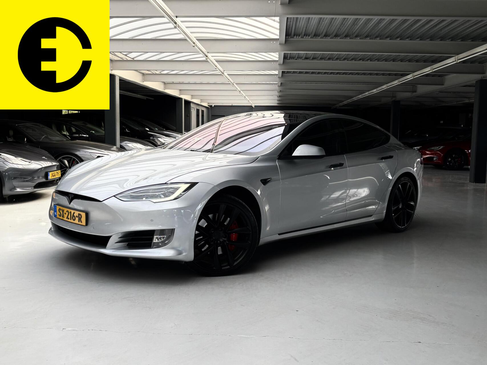 Foto van TESLA MODEL S
