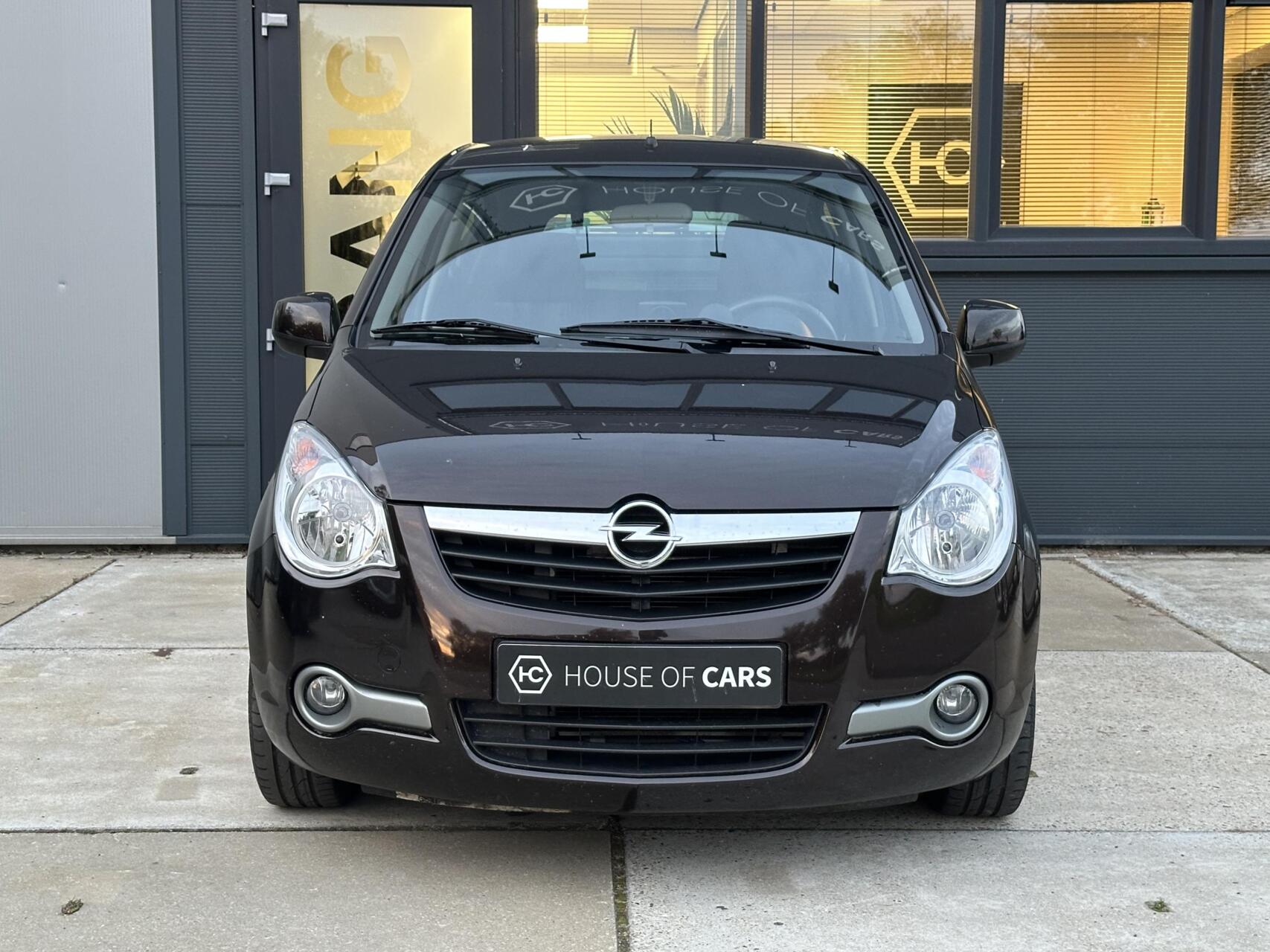 Foto van Opel Agila