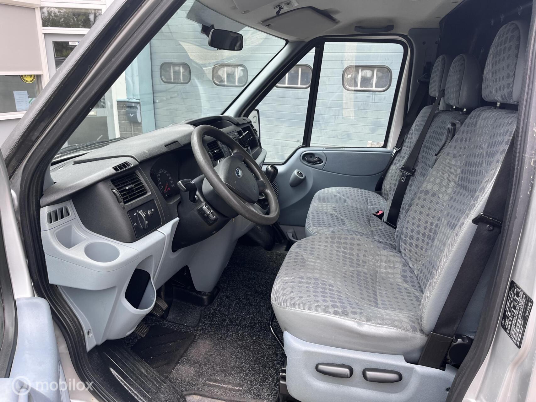 Foto van Ford Transit 260s Van 85dpf LR 4.23
