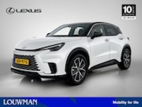 Lexus LBX Cool 2WD 2025 - voorkant