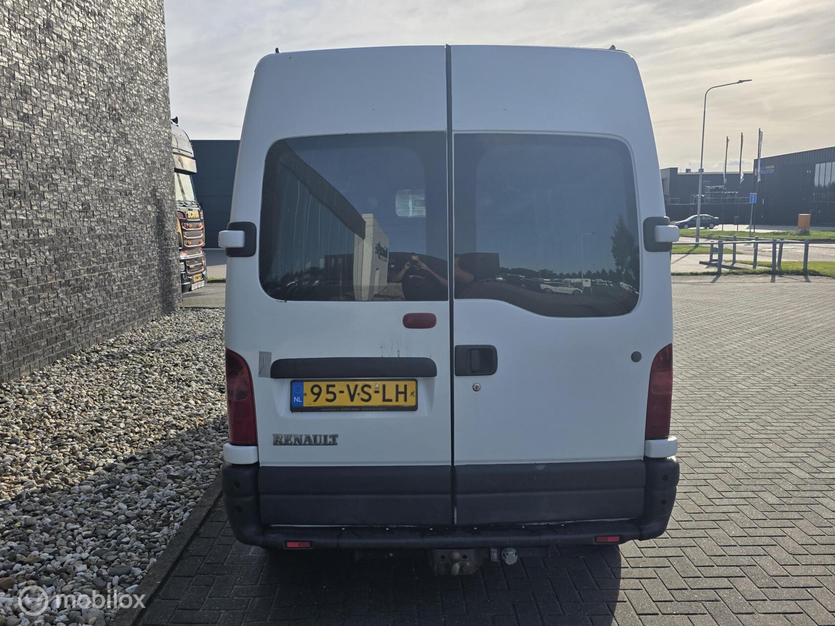 Foto van Renault Master 3.3 TD
