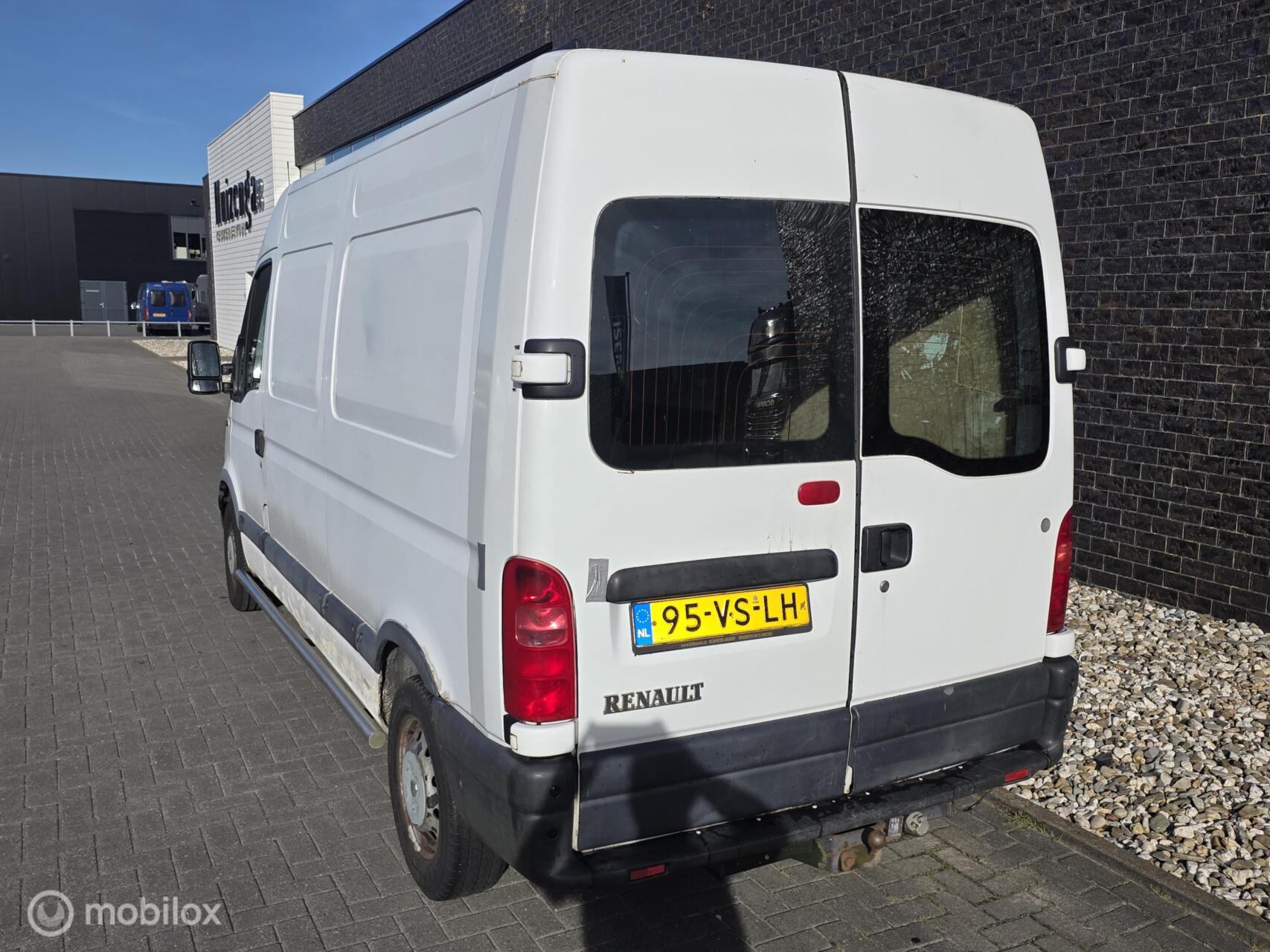 Foto van Renault Master 3.3 TD