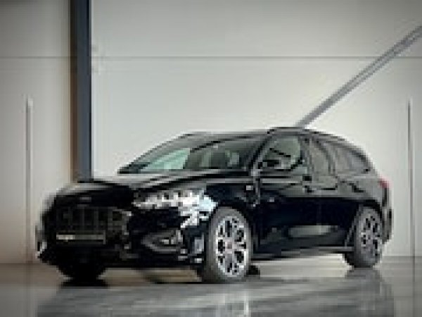 Ford Focus 1.5 EcoBoost ST Line Business 2020 - voorkant