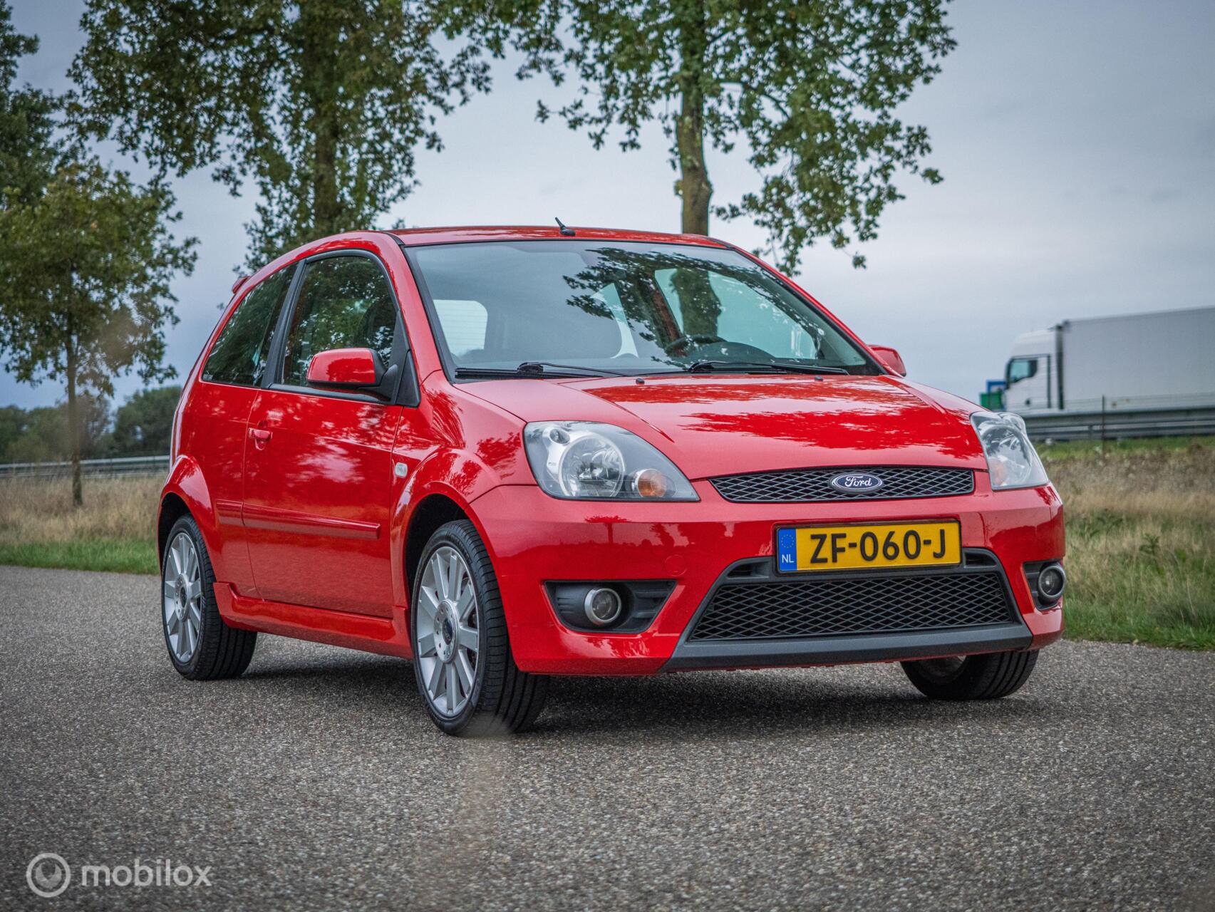 Ford Fiesta 2.0-16V ST 2008 - voorkant