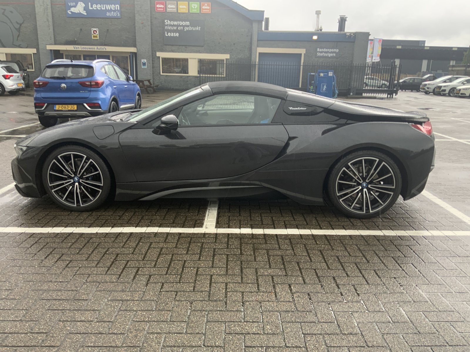 Inspectiefoto van BMW I8 Roadster