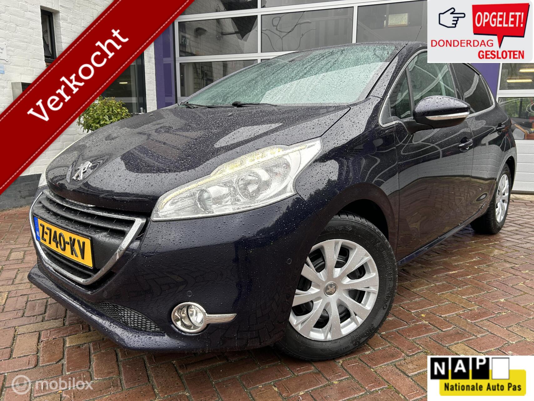 Peugeot 208 1.2 PureTech Allure * NAVIGATIE * AIRCO *5 DRS * 2014 - voorkant