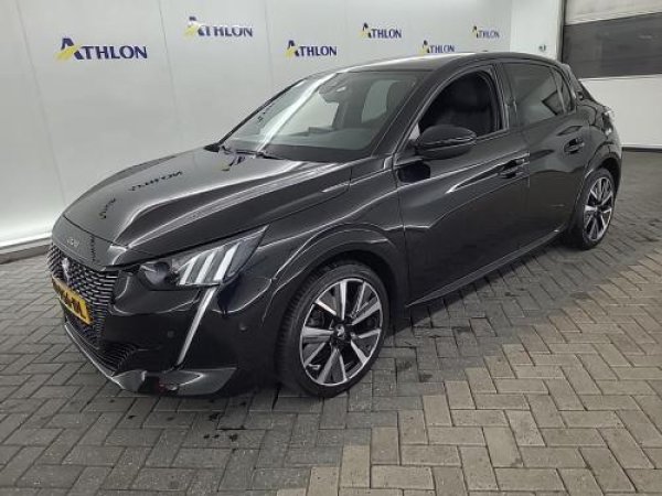 Peugeot 208 1.2 PureTech GT 2022 - voorkant