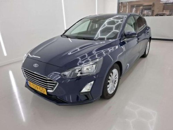 Ford Focus 1.0 EcoBoost Hybrid Titanium X Business 2020 - voorkant