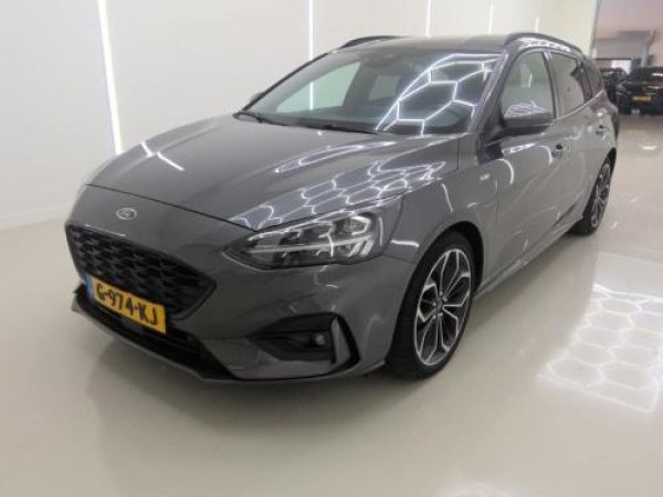 Ford Focus 1.5 EcoBoost ST Line Business 2019 - voorkant