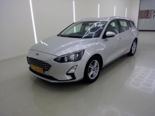 Ford Focus 1.0 EcoBoost Hybrid Trend Edition Business 2021 - voorkant