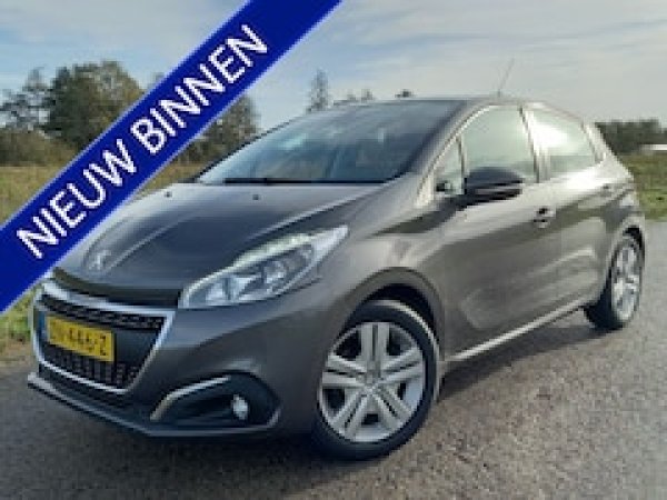 Peugeot 208 1.2 PureTech Signature 2019 - voorkant