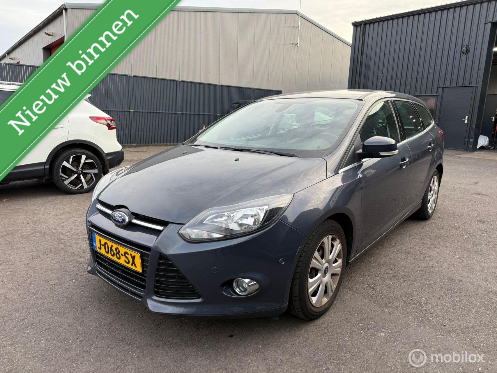 Ford Focus 1.0 EcoBoost Titanium Schade EXPORT 2013 - voorkant