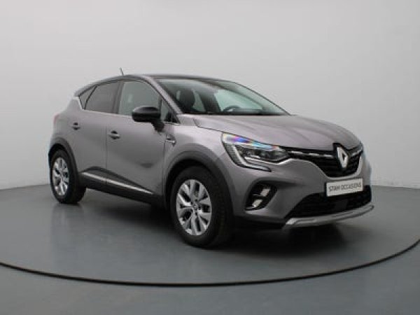 Renault Captur 1.6 E-Tech Hybrid 145 Intens 2022 - voorkant