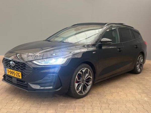 Ford Focus 1.0 EcoBoost Hybrid ST Line X 2023 - voorkant