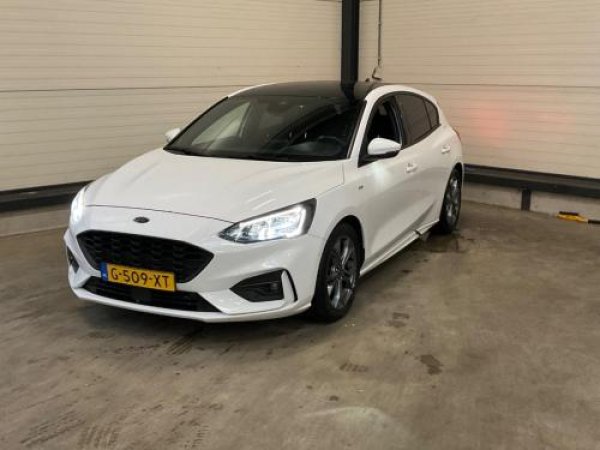 Ford Focus 1.0 EcoBoost ST Line Business 2019 - voorkant
