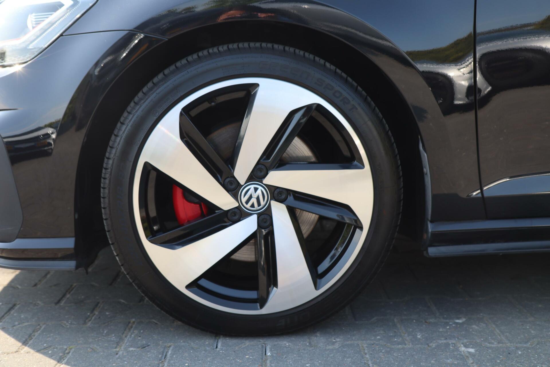 Foto van Volkswagen Golf 7.5