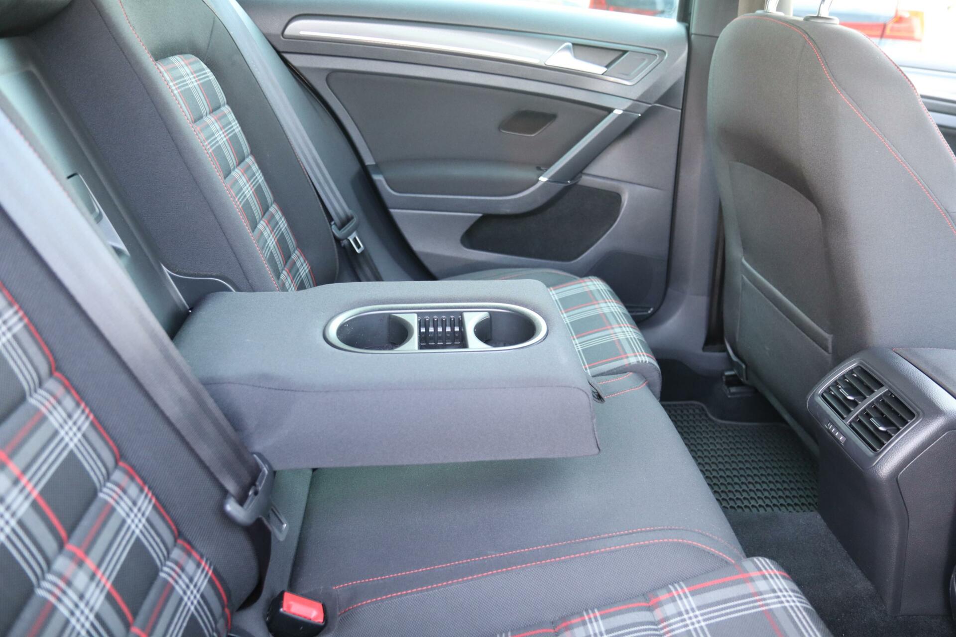 Foto van Volkswagen Golf 7.5