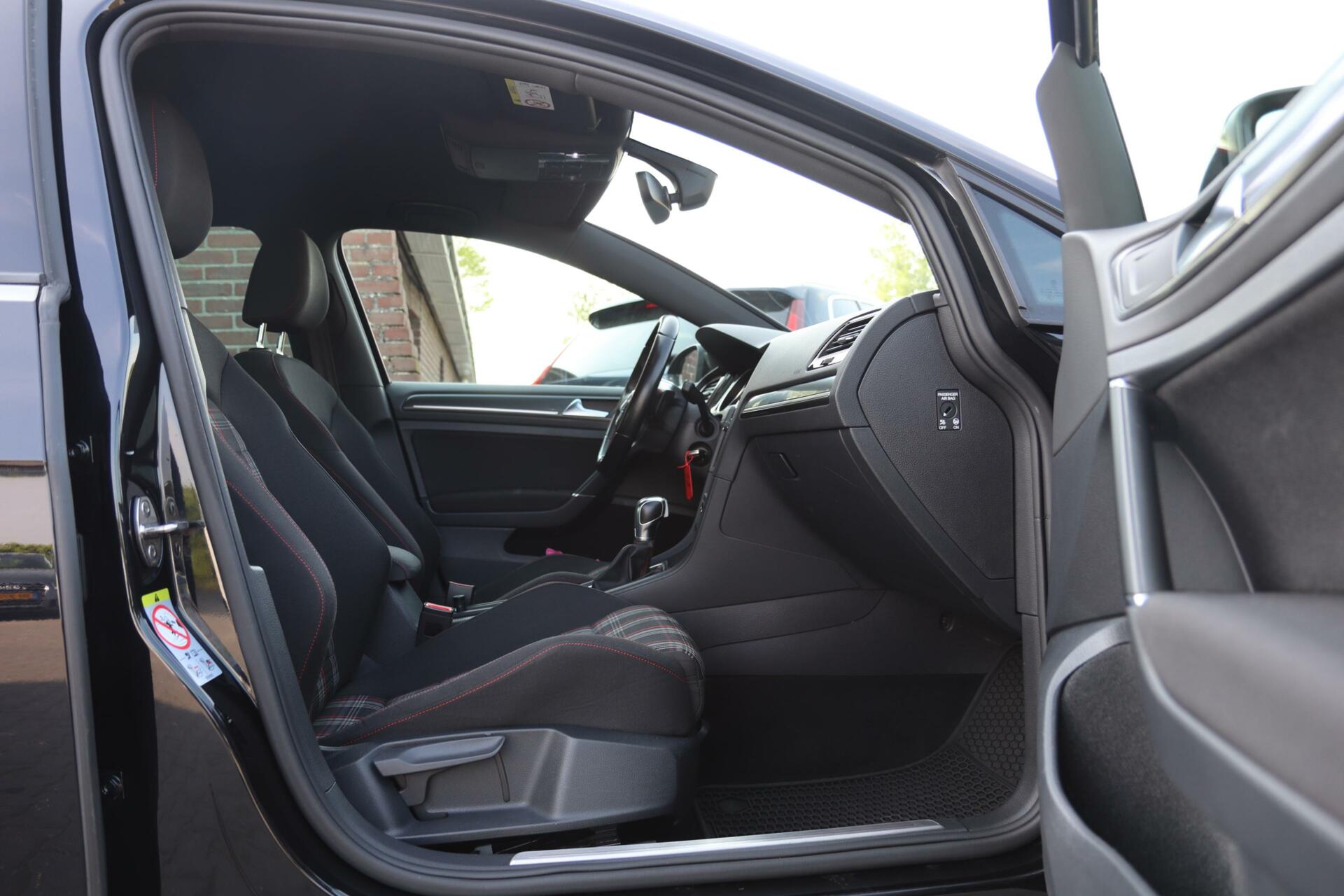Foto van Volkswagen Golf 7.5