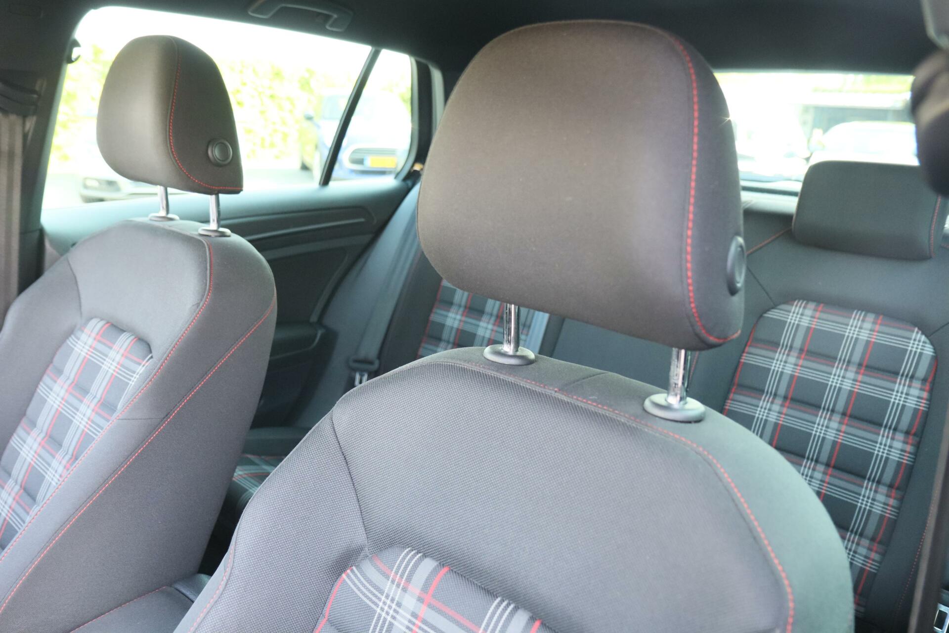 Foto van Volkswagen Golf 7.5