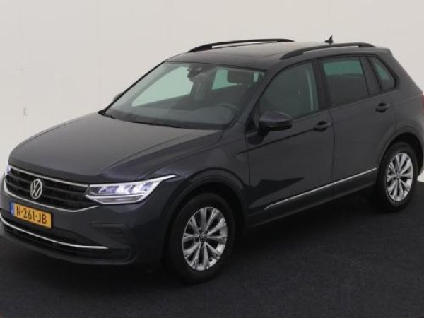 Volkswagen Tiguan 1.5 TSI Life 2021 - voorkant