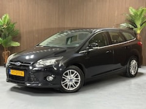 Ford Focus 1.0 EcoBoost Titanium 2012 - voorkant