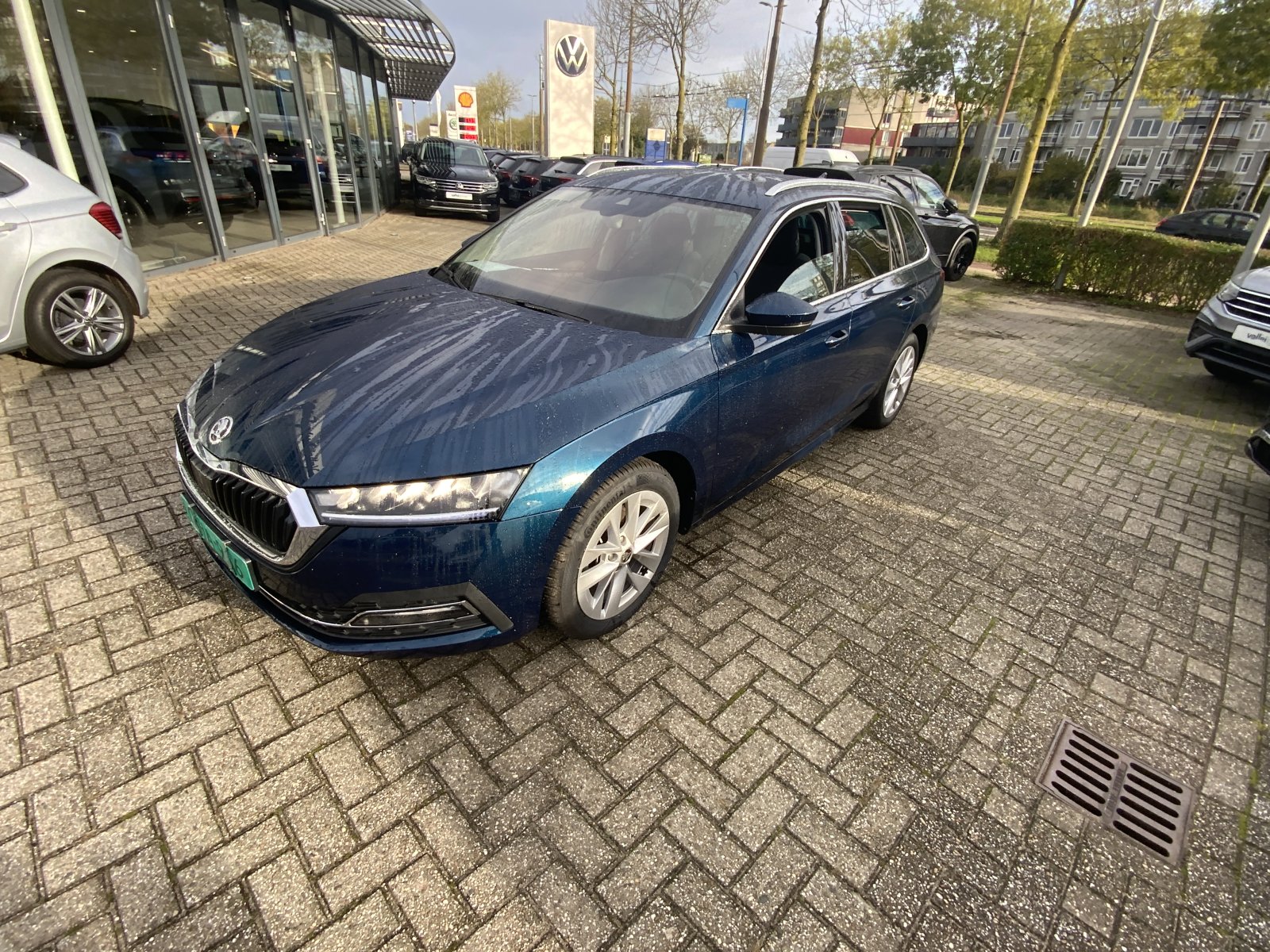 Skoda Octavia Combi 1.5 TSI Bns Ed. Plus 2023 - voorkant