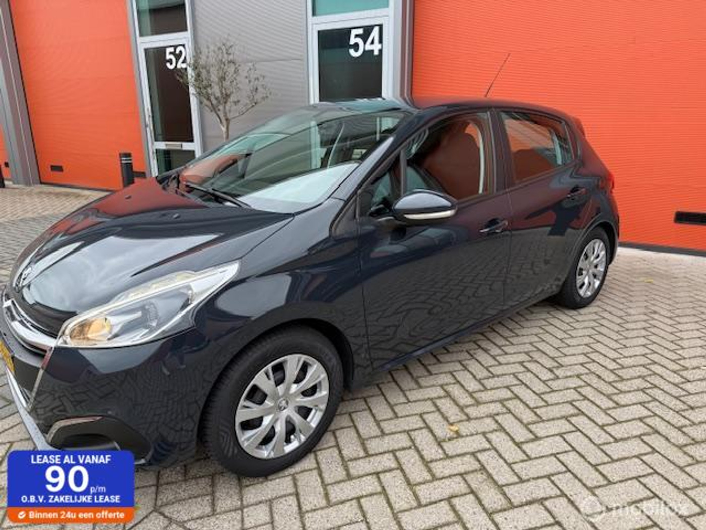 Peugeot 208 1.2 PureTech Blue Lion 5 DRS AIRCO-NAVI-KM NAP 2016 - voorkant