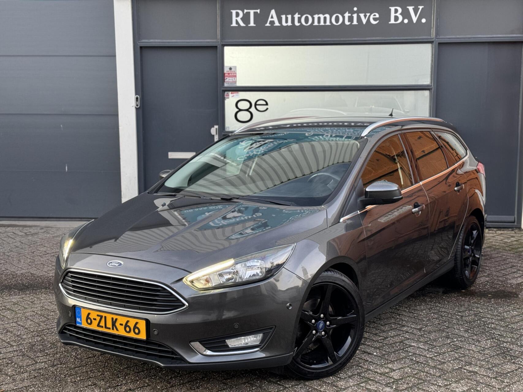 Foto van FORD FOCUS