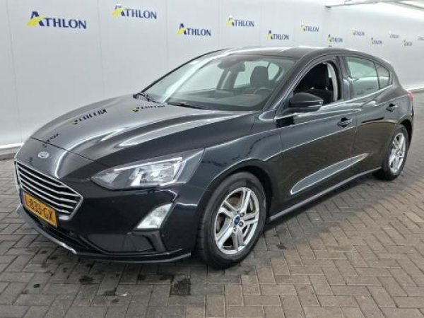 Ford Focus 1.0 EcoBoost Trend Edition Business 2021 - voorkant