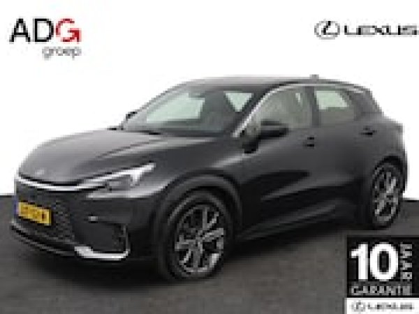 Lexus LBX Cool 2WD 2024 - voorkant