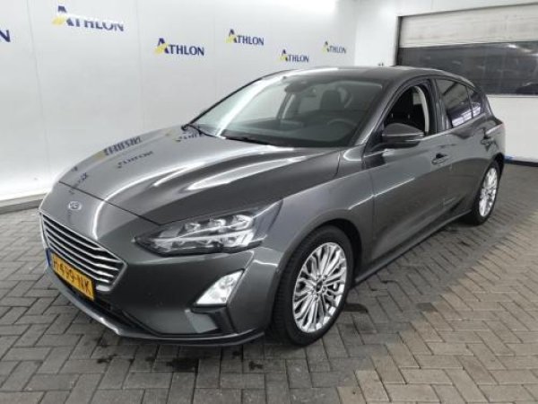 Ford Focus 1.5 EcoBoost Titanium Business 2020 - voorkant