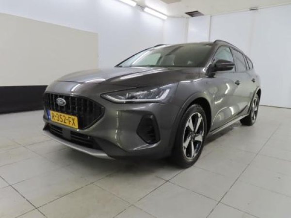 Ford Focus 1.0 EcoBoost Hybrid Active 2022 - voorkant