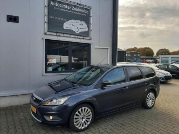 Ford Focus 1.6-16V Futura 2009 - voorkant