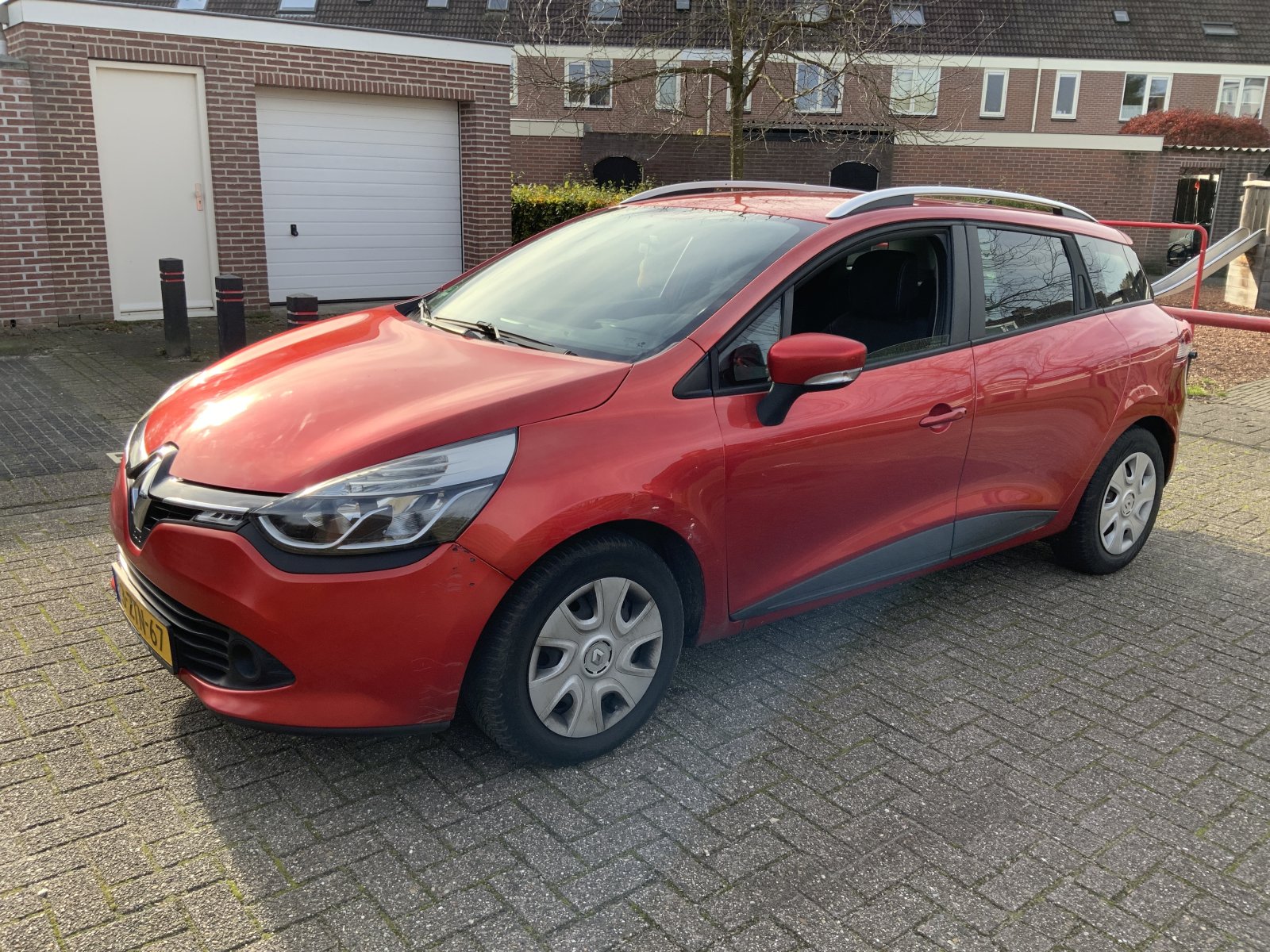 Renault Clio Estate 1.5 dCi Expression 2015 - voorkant