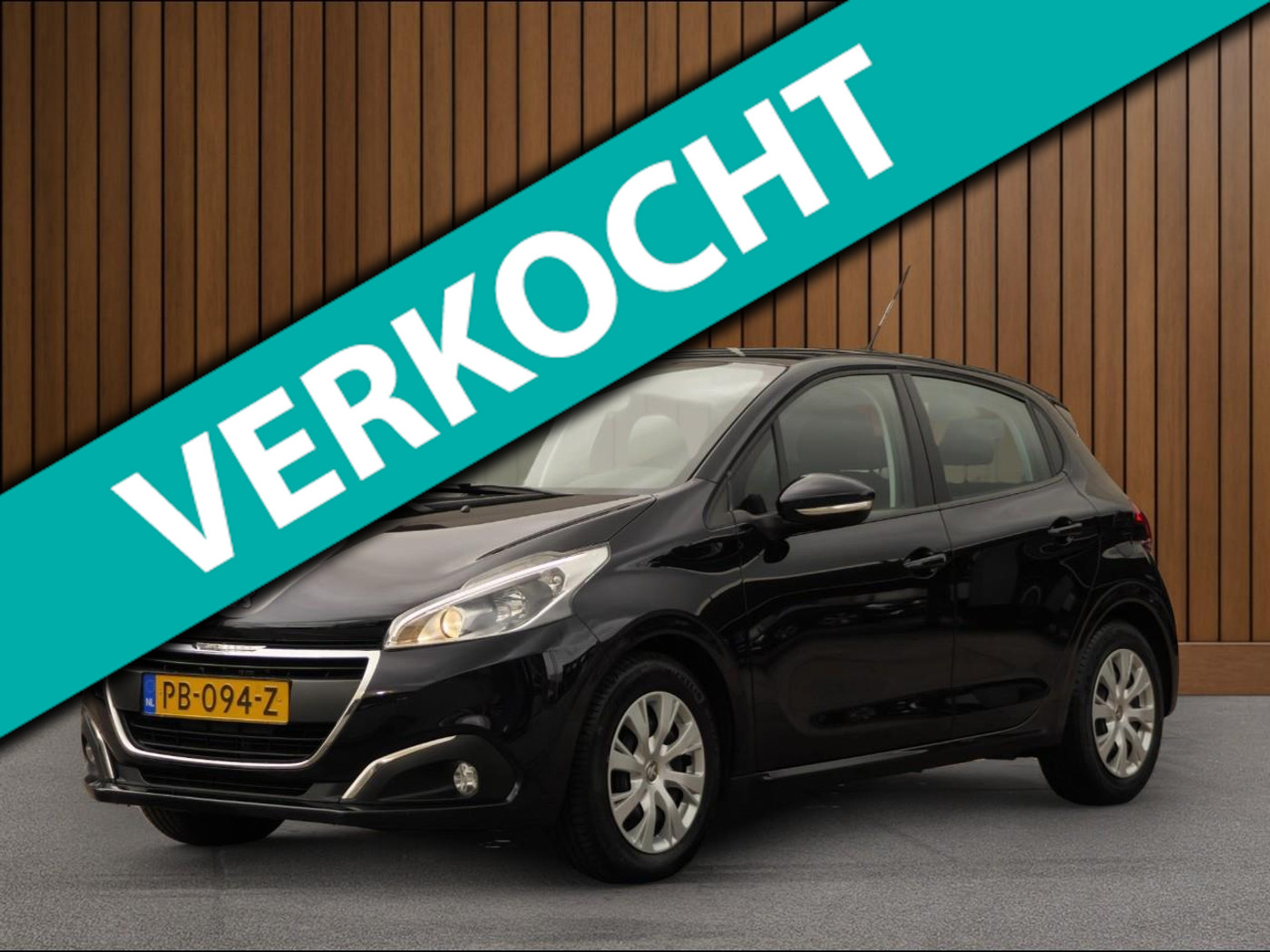 Peugeot 208 1.2 PureTech Blue Lion | Carplay | Cruise | Led 2017 - voorkant
