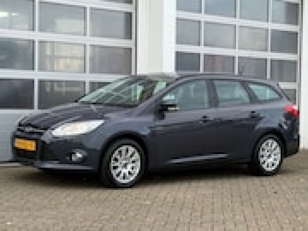 Ford Focus 1.6 TI-VCT Ambiente 2011 - voorkant