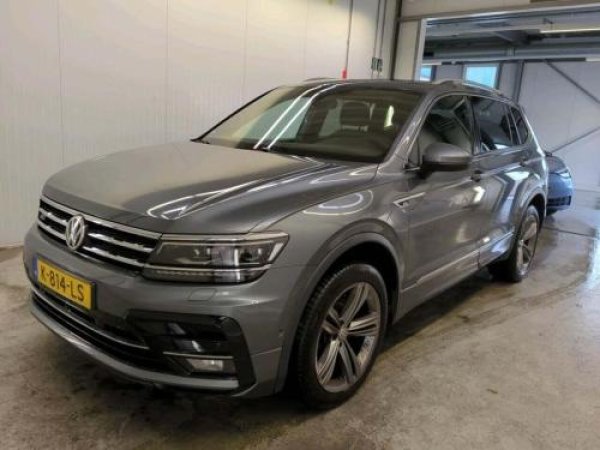 Volkswagen Tiguan 1.5 TSI Highline Business R 2021 - voorkant