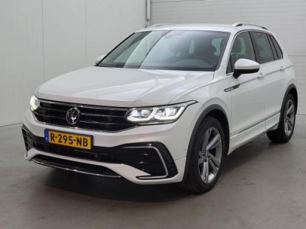 Volkswagen Tiguan 1.5 TSI R-Line Business+ 2022 - voorkant