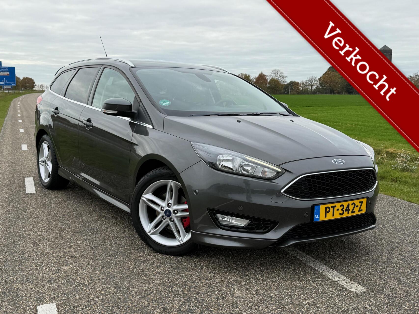 Ford Focus 1.0 Titanium ST-line | VERKOCHT 2017 - voorkant